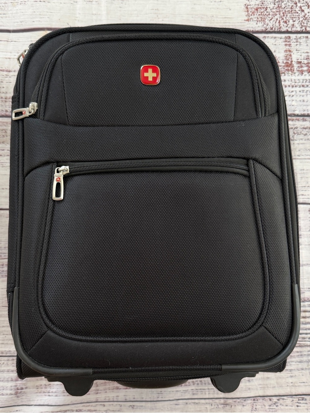 SwissGear Small Rolling Carry-On Bag Black Expandable Luggage